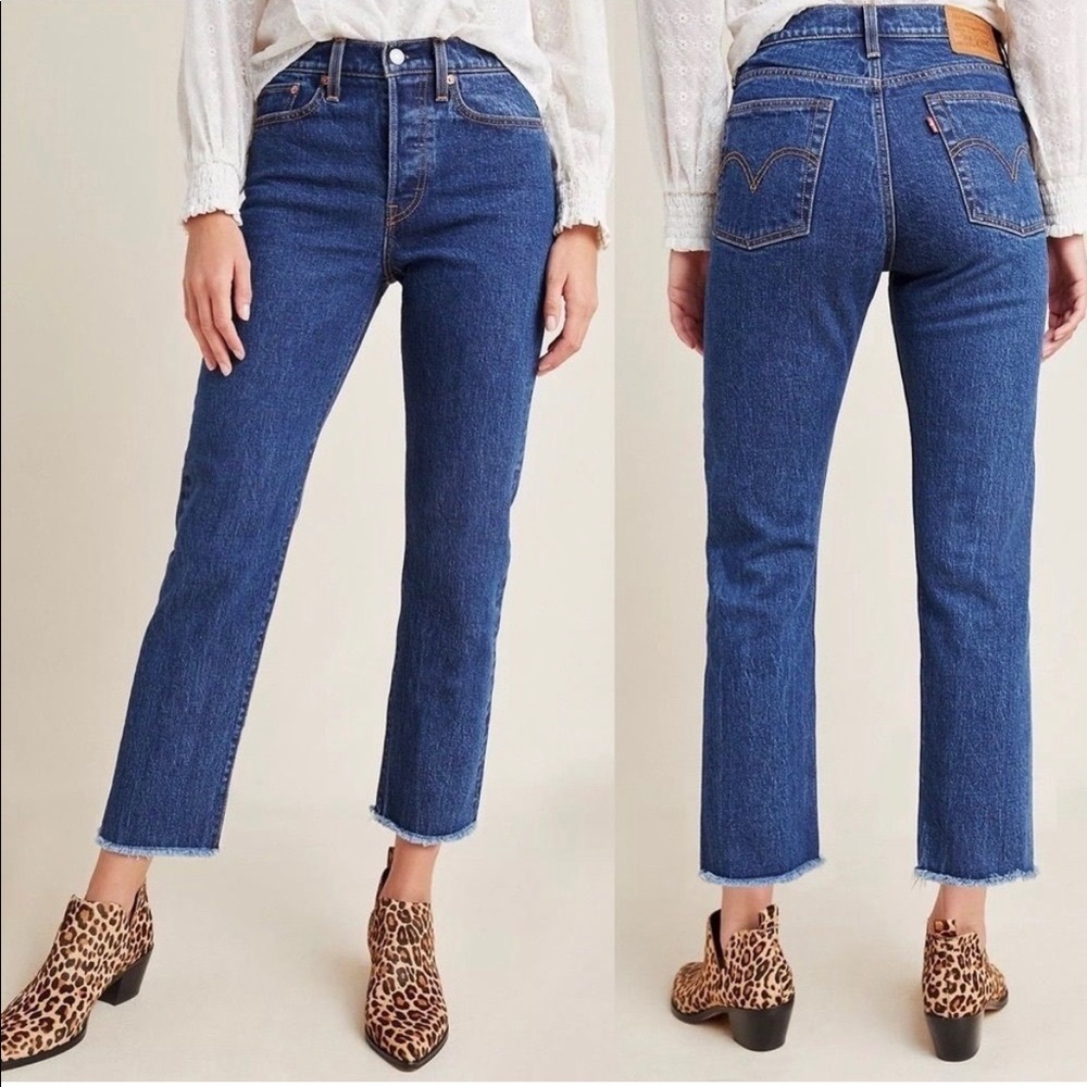 NWT Levi's Wedgie Straight Leg Crop Jeans with Raw Hem Below The Belt Size 24